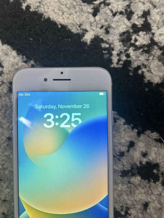 Vând iPhone 8 64gb