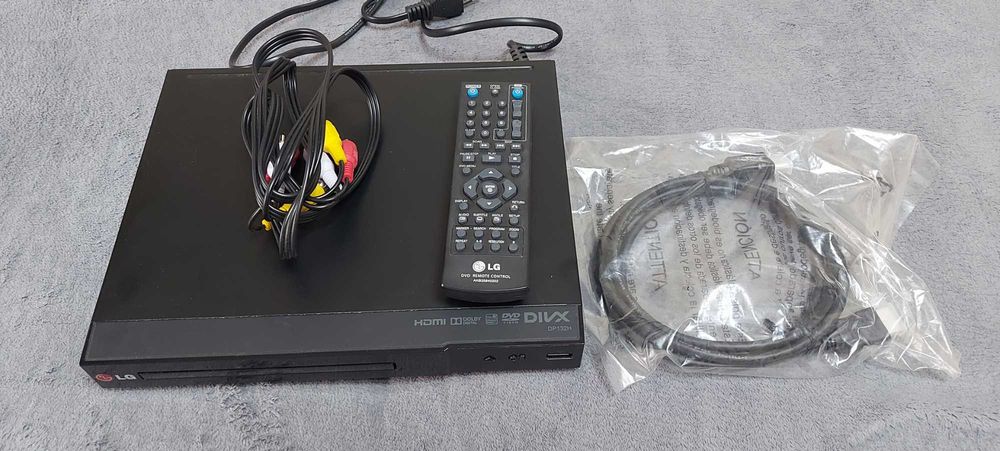 DVD плеер LG DP132H