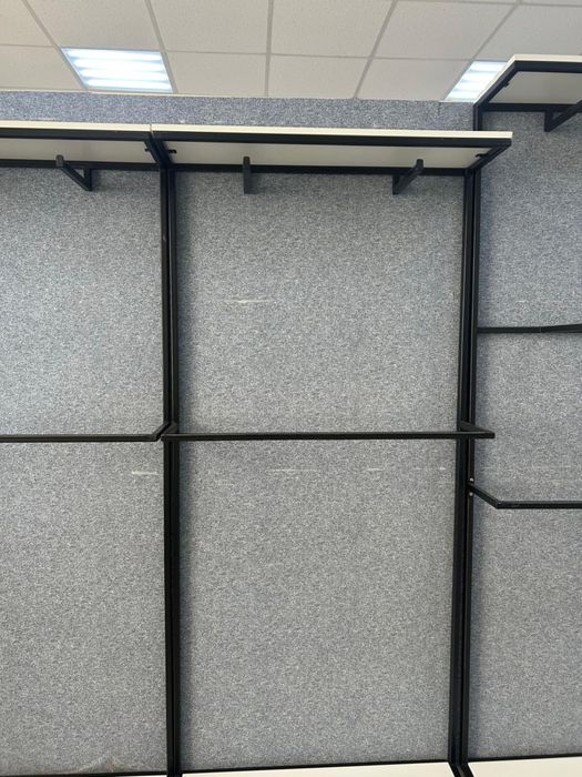 Продам стелажи и кресло