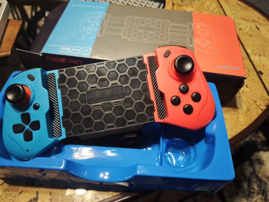 Блутут Джойстик за телефон Shan Wan