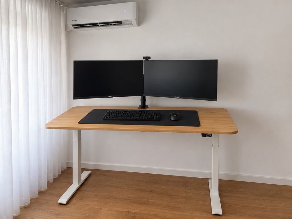 Vand masa birou actionat electric Ikea Rodulf cu blat 1400x600