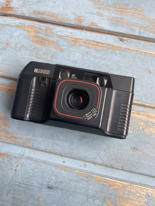 Camera Ricoh TF-900