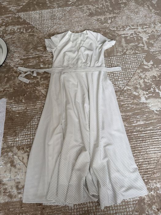 Продам платье в горошек