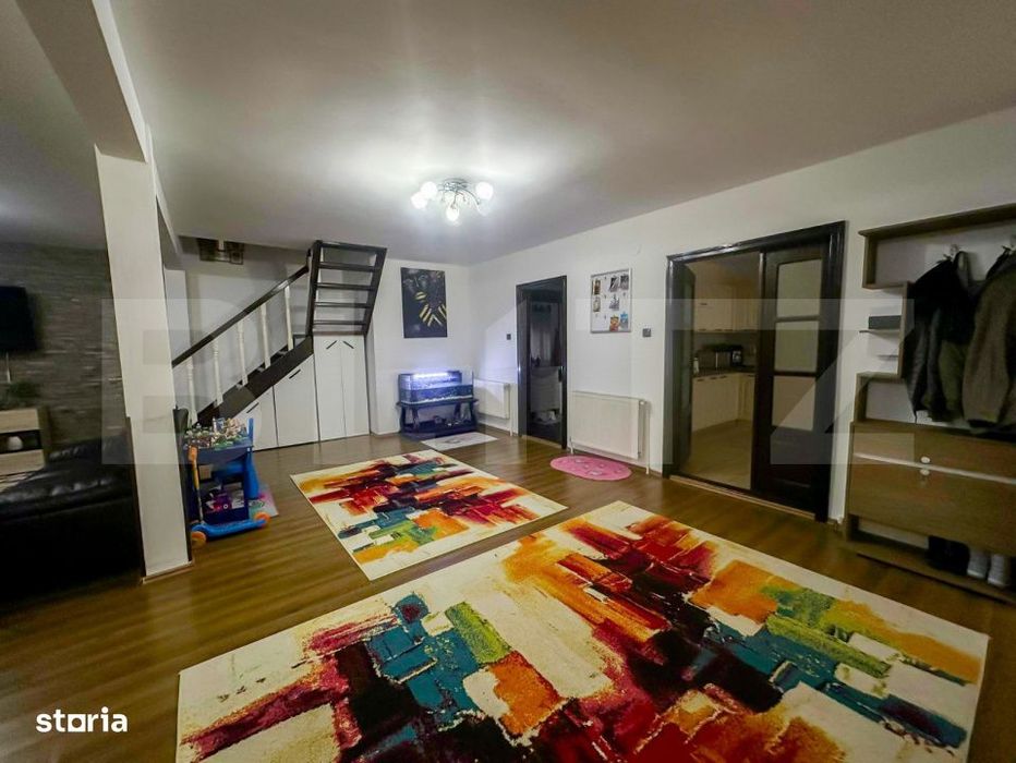 Casa individuala de vanzare, 216 mp, zona Cetate