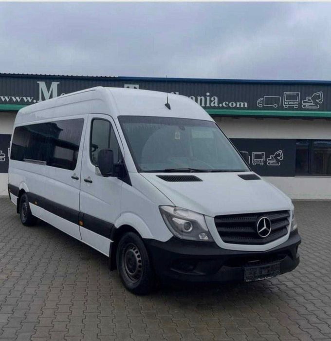 MICROBUZ Mercedes SPRINTER  7 locuri -100 e pe zi