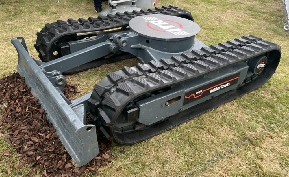 Senile de cauciuc  450x81x76 450x72,5x74w hardox foreza rampe  jcb cat