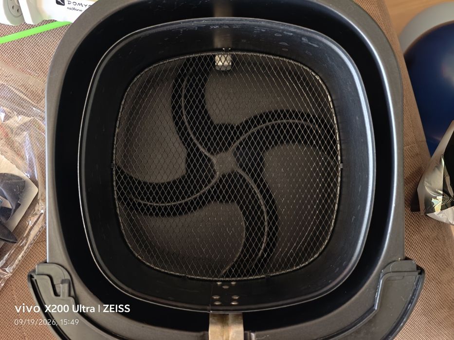 Продавам Philips Airfryer XL