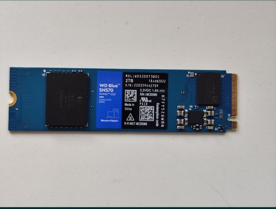 Внешний SSD на 2TB