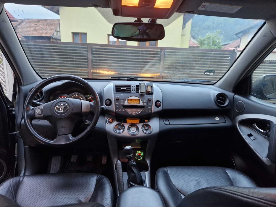 Vând Toyota Rav 4 2007