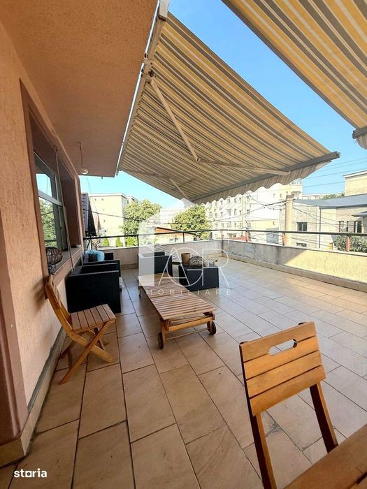 Apartament cu 4 camere, in vila, zona Democratiei
