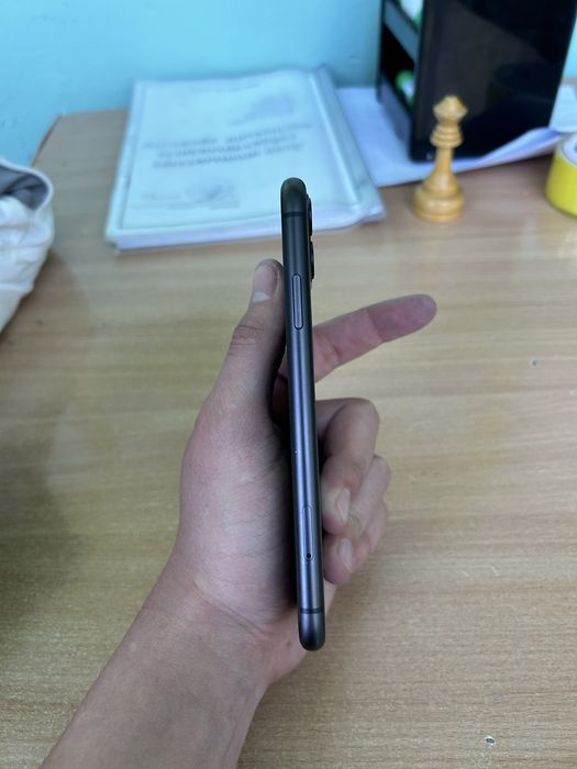iPhone 11 64g Срочно!