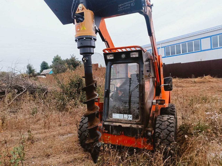 Гидровращатель (ямобур) Delta RD5 на мини-погрузчик JCB SSL 175