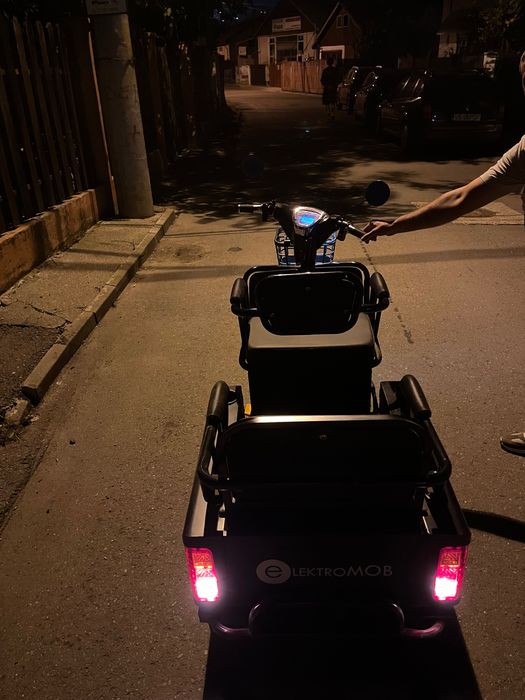 Ca NOU - Triciclu Tricicleta Electrica 2 Locuri Baterie Scuter TUK TUK - Iași
