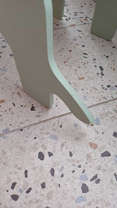 Детско столче динозавър.