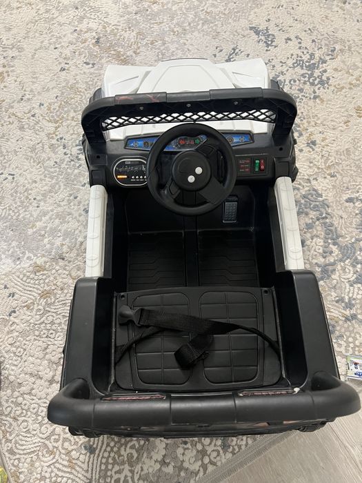 Продам детский электромобиль