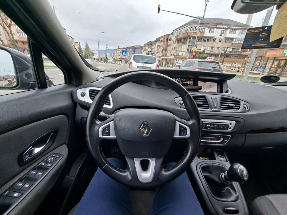 Renault Grand Scenic 2013, 7 locuri