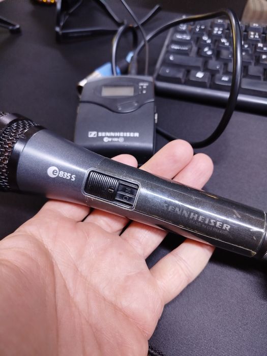 Беспроводной микрофон Sennheiser