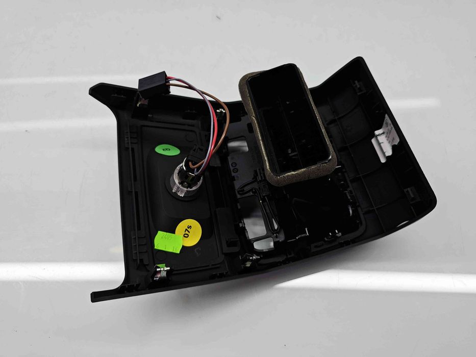 Grila aerisire spate Audi A4 (8W2, B9) [Fabr 2015-2023] 8W0864376