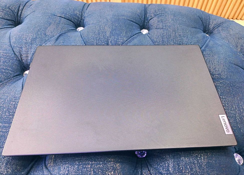 Noutbuk Lenovo ideapad 3