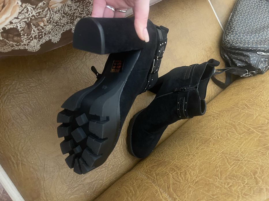 Botine cu toc gros