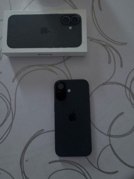 Продаю İphone 17
