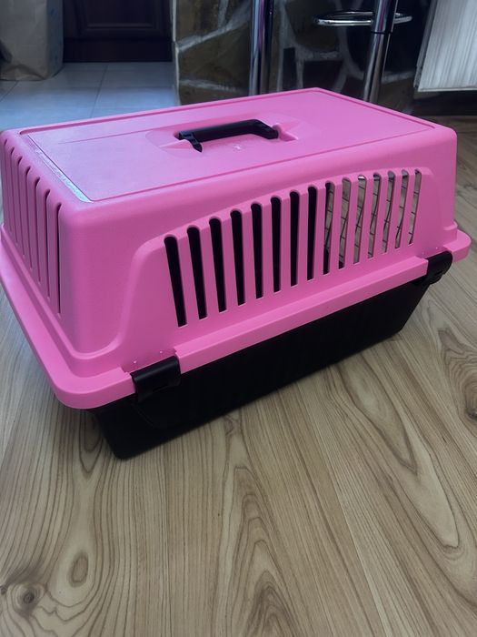 Кутия за пътуване за куче или котка