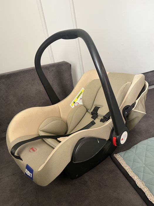 Продам автокресло 10000