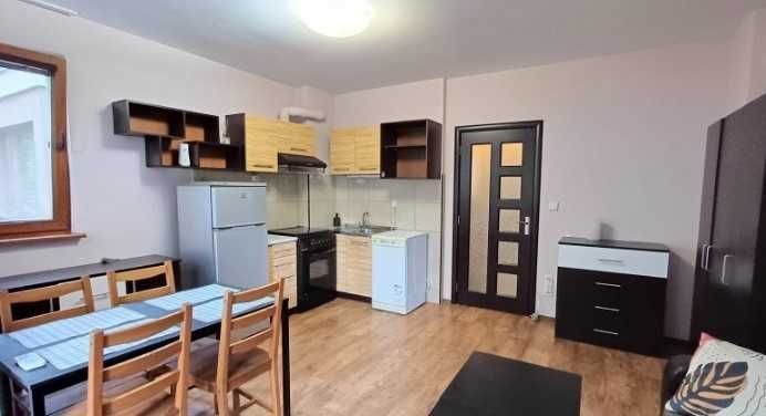 Дава се под наем Двустаен апартамент в София, Център - 60 кв.м за 500 € - Снимка #1