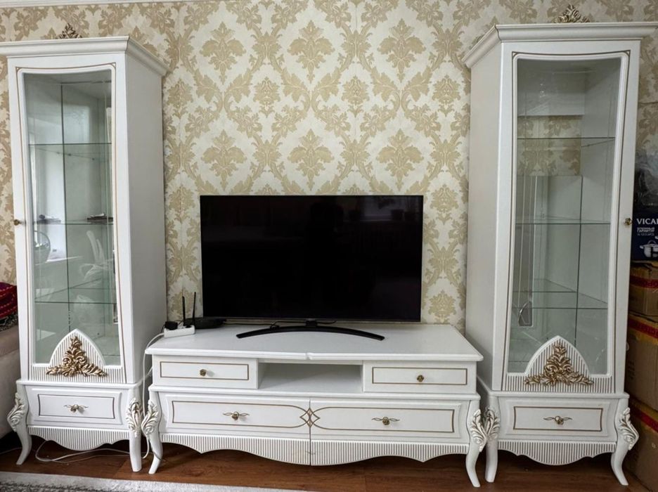 Срочно продается мебель для гостиной в связи с переездом