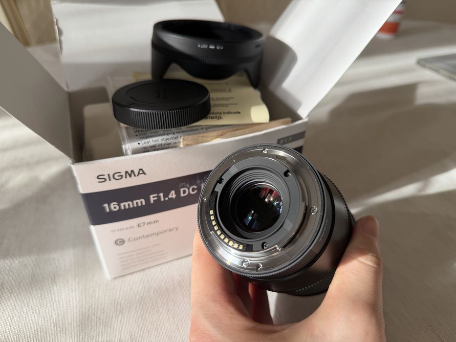 Объектив Sigma 16mm f/1.4 DC DN (для Sony E)