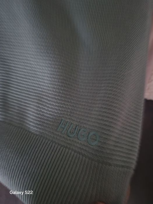 Мъжки пуловер ХЮГО оригинал