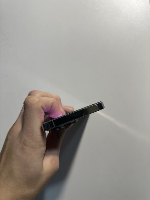 Продам Iphone 13 pro 256