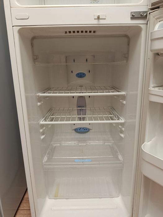 Продам холодильник никогда не сломался