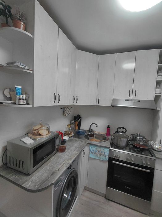 Продам 2 комн квартиру в центре