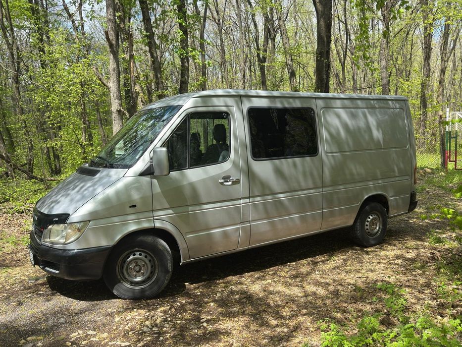 Продавасе mercedes sprinter 216