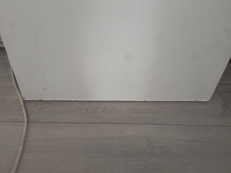 Foaie ușă alba cu clanta