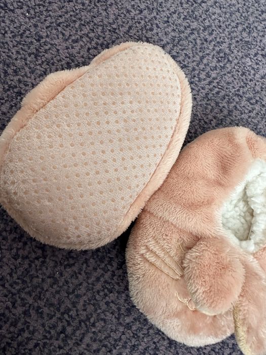 Бебешки пантофки