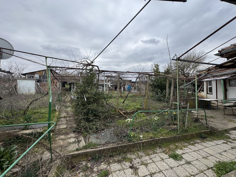 Продава се Къща в с. Присово, Област Велико Търново - 540 кв.м за 90 €/кв.м - Снимка #6