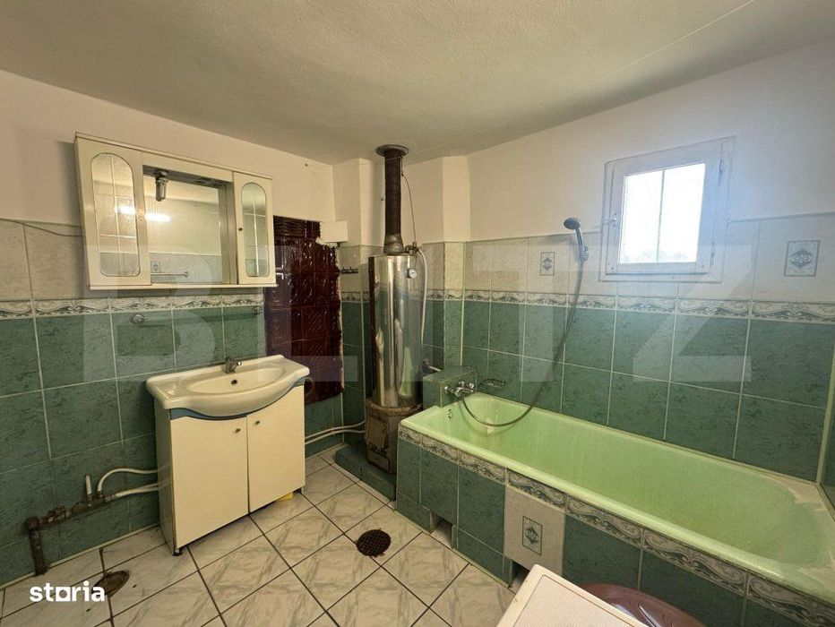 Casa de vanzare, cu 3 camere, 116 mp in Șoimus