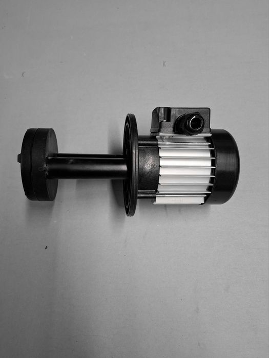 Pompa apa/emulsie recirculare pentru masini/utilaje/ustensile