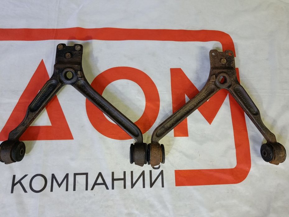 Продам Рычаги Ауди 80