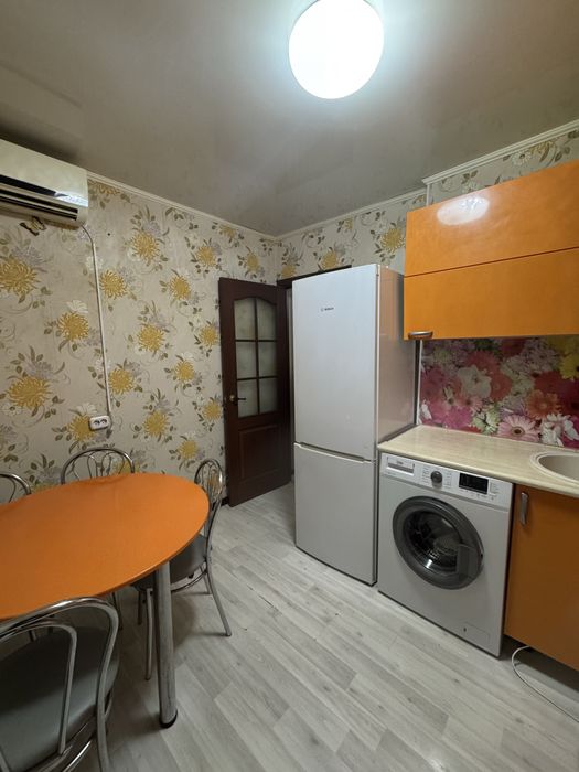 Продам 1ком квартиру в 6 мкр