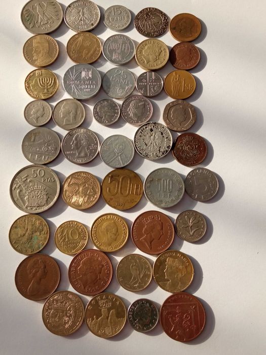 Vând bancnote și monezi vechi 65000 euro negociabil