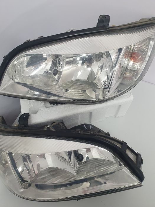 Фар за Опел Зафира А 2002г