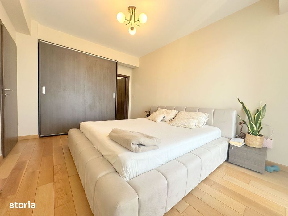 Apartament cu 3 camere de vânzare – Zona Soarelui
