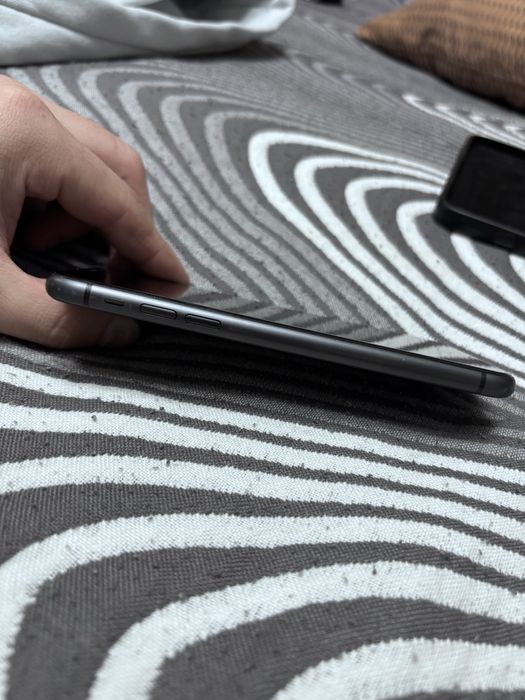 Обмен iPhone 11 64 gb