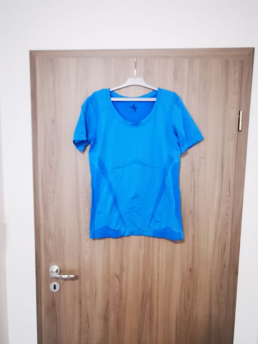 Lot tricouri sport mărimea 40