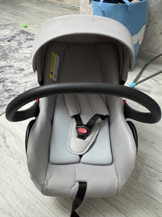 Продам автолюльку (0-15 месяцев)