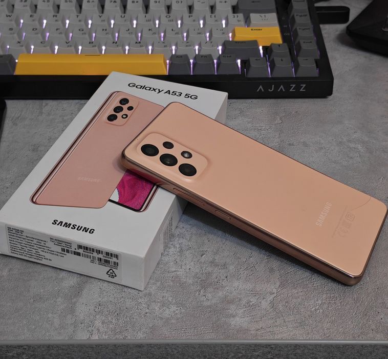 Samsung A53 8/256 торг есть