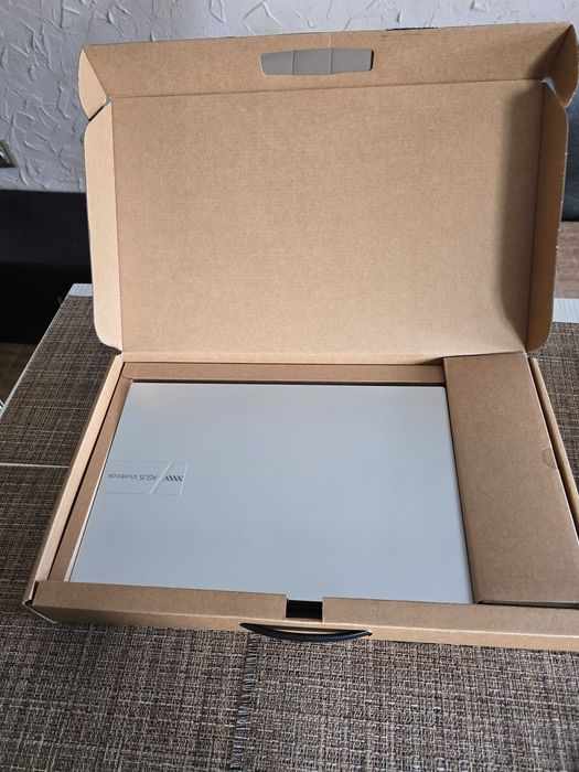 Asus Vivobook X 1504VА